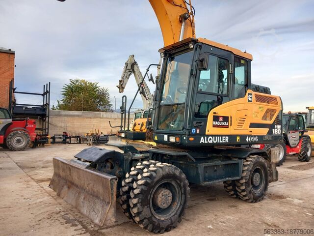 Excavadora sobre neumáticos Hyundai HW180