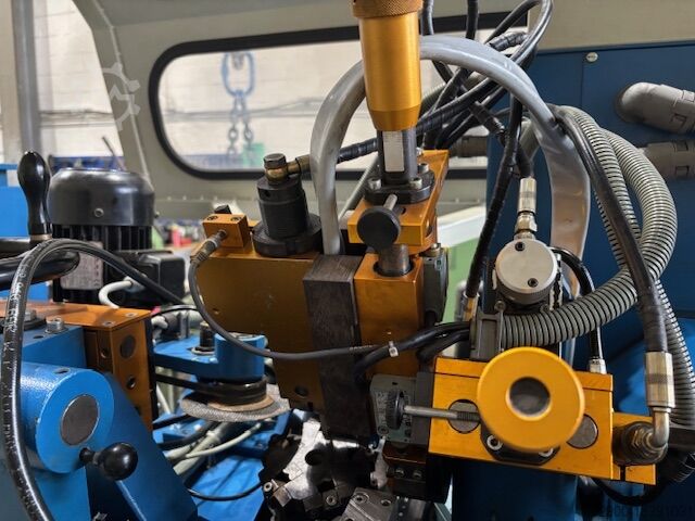 Macchina stellitatrice completamente automatica Iseli SAA