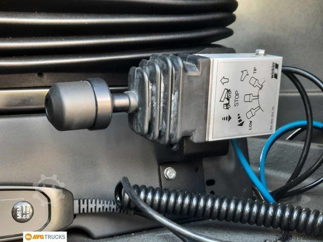 Bīstamo materiālu kravas automašīna VOLVO FH 500 ADR FL Hydraulik 2 Kreis mit Kipphebel