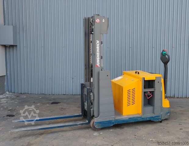 Paliktoru krautņi Jungheinrich EJG112 batt2022/ 2019y/ 13434mh/ 2.5m/ tilt