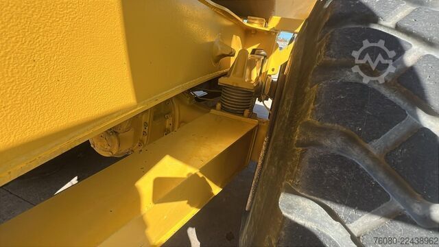 自卸卡车 Volvo A30D (D9 ENGINE / BELGIAN MACHINE / 6X6 / AIRCO...