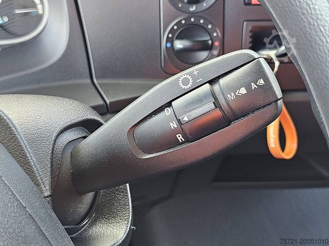 Gesloten bak MERCEDES-BENZ ATEGO 818 TAILLIFT AIRCO