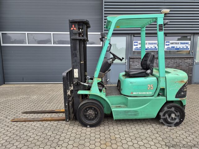 Vysokozdvižný vozík Mitsubishi FD25K, 2.5ton, S4S Diesel Engine