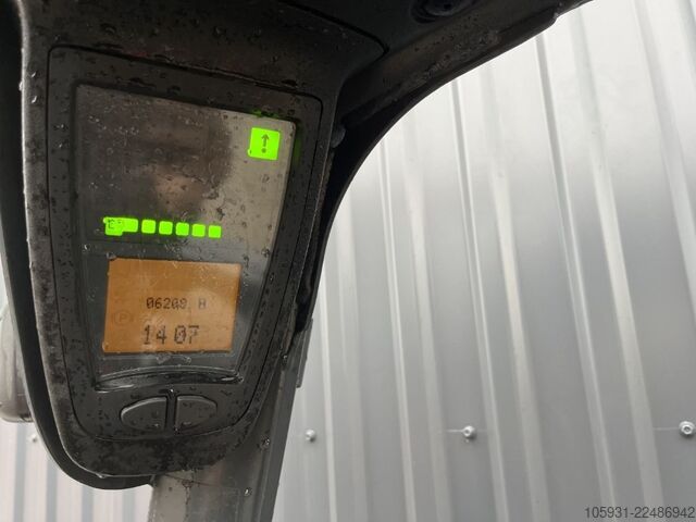 Elektrikli 3 tekerlekli forklift Linde E16-02