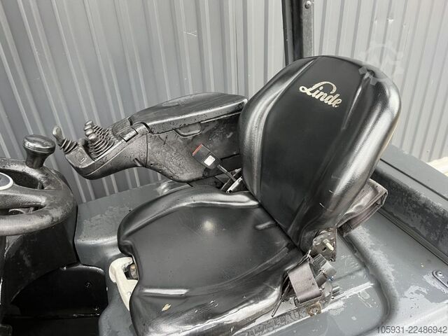 Elektrikli 3 tekerlekli forklift Linde E16-02
