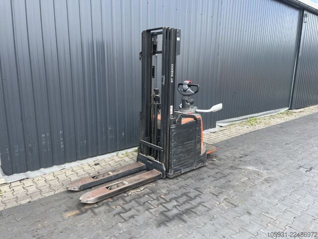 Ayakta istifleyici BT SPE120