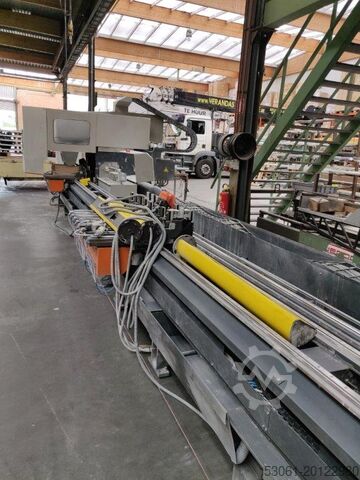 Centre de travail à 5 axes Elumatec SBZ 150