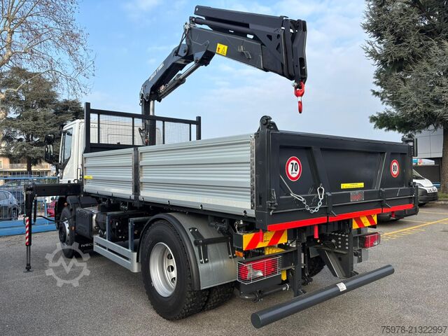 トラック搭載型クレーン Iveco Eurocargo 180E32