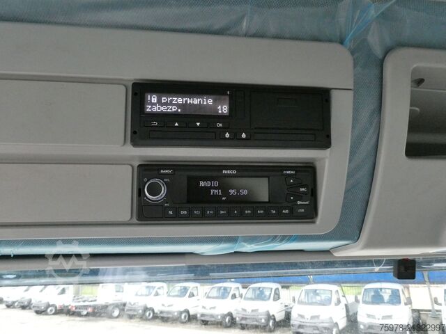 トラック搭載型クレーン Iveco Eurocargo 180E32