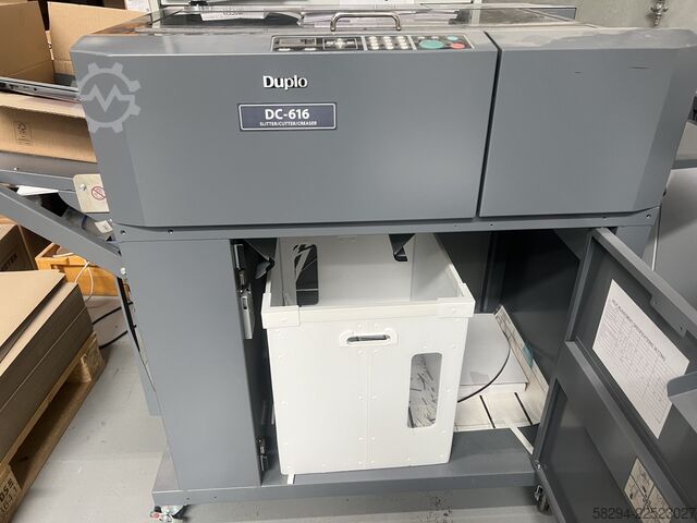 Máquina de ranhurar e perfurar Duplo DC 616