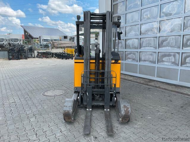 Reachtruck Jungheinrich ETV C16 / Triplex 5.72m / SS / nur 3.112h / 2016