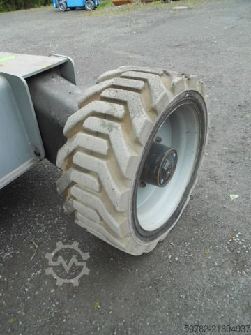 منصة عمل NIFTYLIFT Niftylift HR28 Hybrid , 4x4 , 28