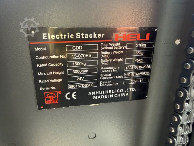 Transpaleta eléctrica, apilador de elevación, carretilla elevadora eléctrica Heli DC 15
