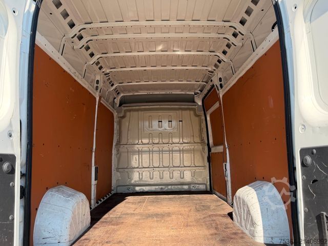 Miniautocarro PEUGEOT Boxer 3.0 HDiF Maxi Klima Ahk Motor in Notlauf