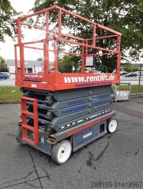 Lif gunting Skyjack SJ III 4740 Elektro 13,80 m