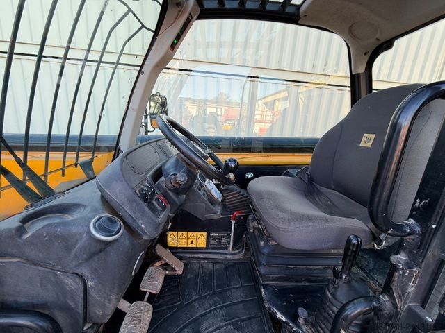 Teleskopski utovarivač JCB 540-140 / 2021 BJ / 14M / 2.947 H