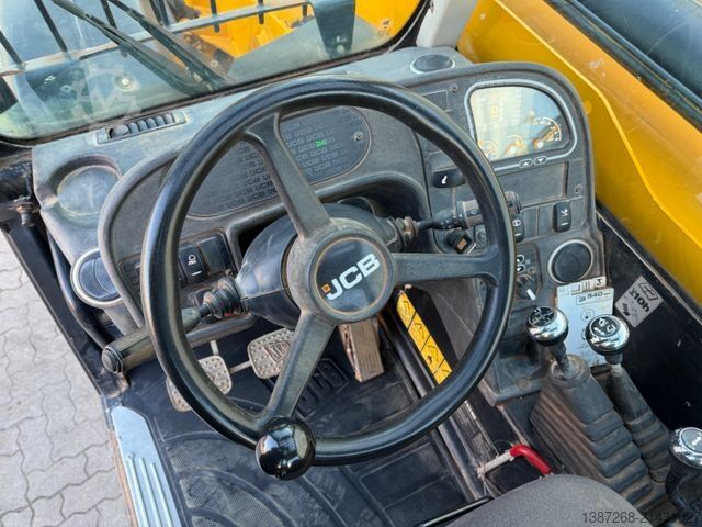 Teleskopski utovarivač JCB 540-140 / 2021 BJ / 14M / 2.947 H