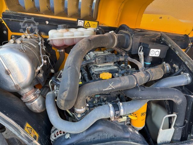 Teleskopski utovarivač JCB 540-140 / 2021 BJ / 14M / 2.947 H