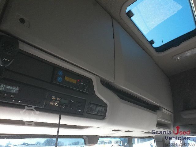 Standardni tegljač Scania S 560 A4x2NB S-Model, Vollluftfederung, TOP Aussta