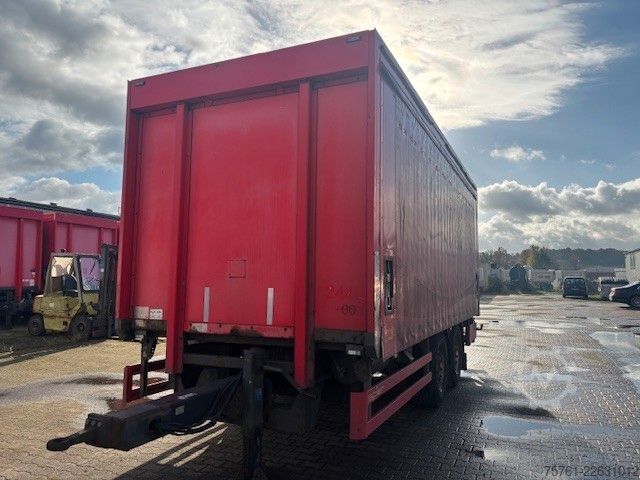 Remolque abierto con toldo SPIER ZGL 290 Hochgekuppelt