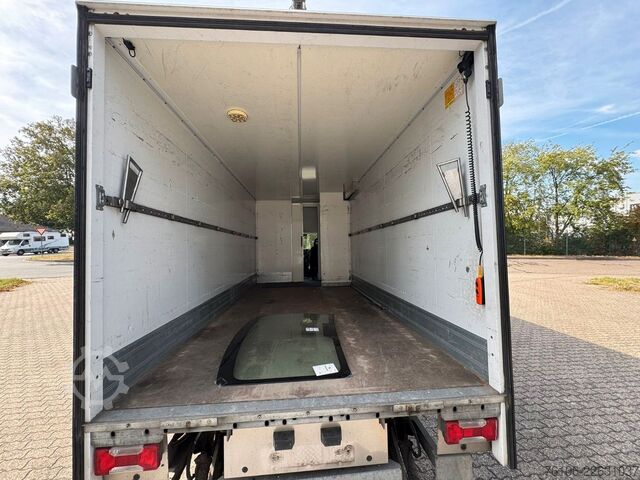 Κλειστό βαν IVECO Daily 70C18 Hi-Matic Koffer mit Ladebordwand