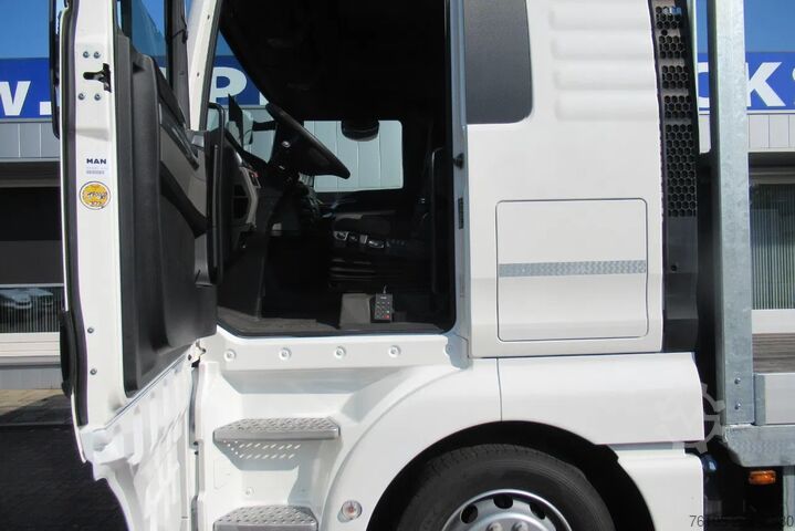 Transportador de coches MAN TGX 26.460 Machine/auto transporter XLX Intarder