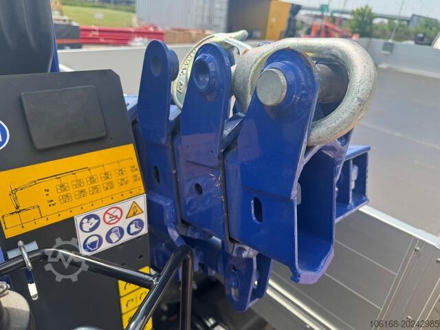 Mobile crane truck Iveco Daily 70C18 Kran Hyva Pritsche 5 m