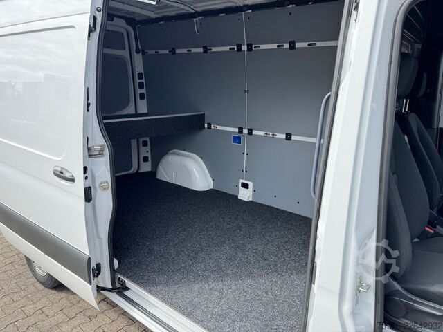 Furgoneta de caja alta MERCEDES-BENZ 211 CDI Sprinter III Kasten L2 Hoch WIE NEU