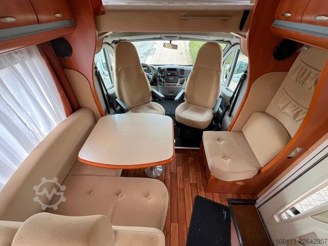 Alkovový obytný automobil HOBBY AK 615 KLC - Etagenbetten - Klima - Garage -