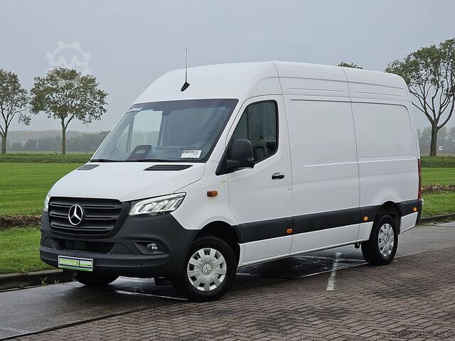 Camioneta familiar de techo alto MERCEDES-BENZ SPRINTER 317 L2H2 LED Mbux Autom!
