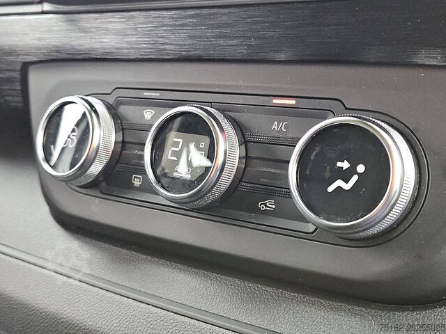 Camioneta familiar de techo alto RENAULT TRAFIC 2.0 DCI L2 Dubbel Cabine NAP