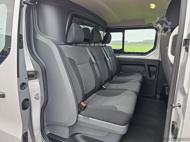 Camioneta familiar de techo alto RENAULT TRAFIC 2.0 DCI L2 Dubbel Cabine NAP