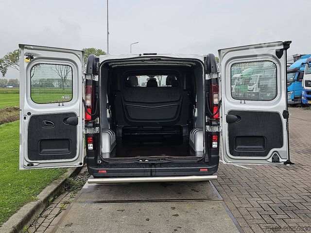 Camioneta familiar de techo alto RENAULT TRAFIC 2.0 DCI L2 Dubbel Cabine NAP