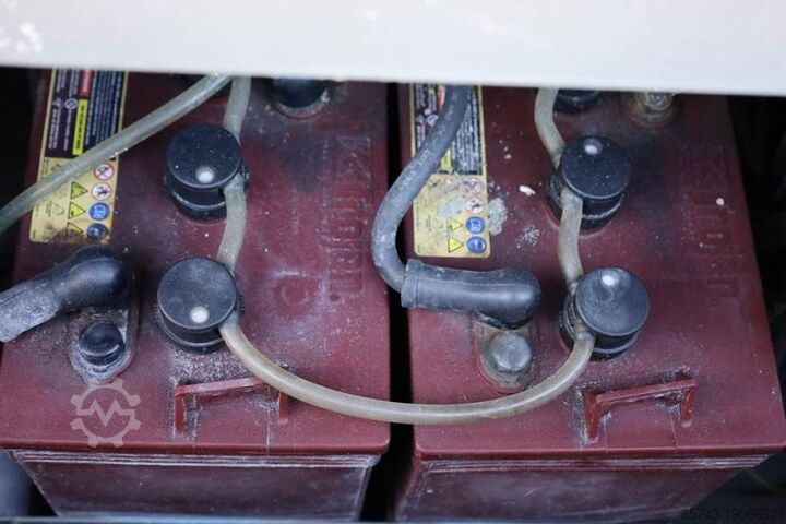 Scissor lift Holland Lift Ecostar HL-9714 Electric, 12m Working Height, 325k