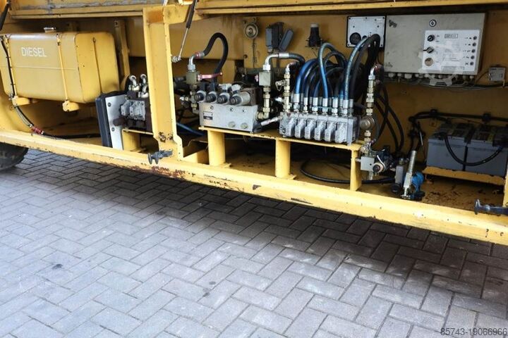 Elevador de tesoura Liftlux SL260-25D4WD Diesel, 4x4 Drive, 9.80m Hydraulic De