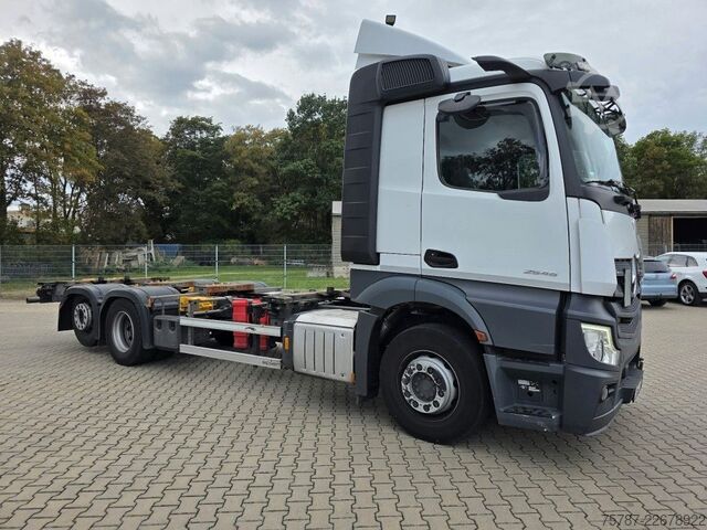 Автомобиль с заменяемым кузовом MERCEDES-BENZ 2545 BDF Multiwechsler, 2 x AHK, Euro 6  D,M,N