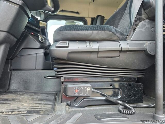 Автомобиль с заменяемым кузовом MERCEDES-BENZ 2545 BDF Multiwechsler, 2 x AHK, Euro 6  D,M,N