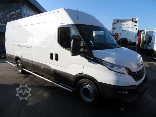 Varebil Iveco DAILY 35 S 14 A8