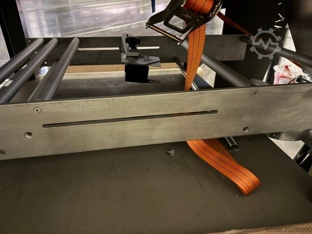 Linie de îmbuteliere / mașină de ambalat Polpak D2100 MK