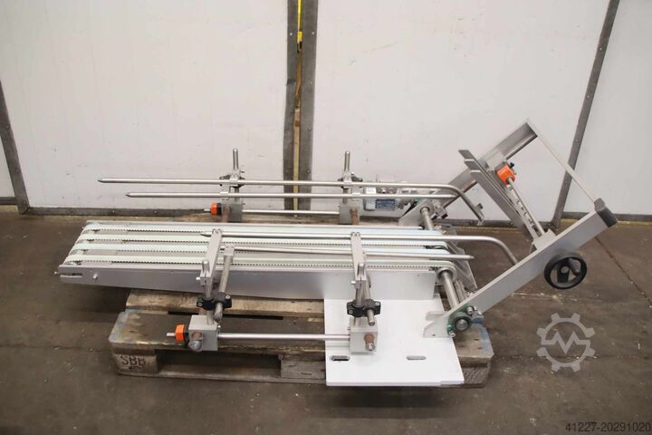 Conveyor belt for packaging machine/cartoner unbekannt 1 m/min