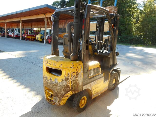 Forklif Nissan FD01A18Q
