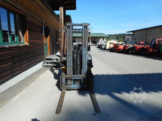 Forklif Nissan FD01A18Q