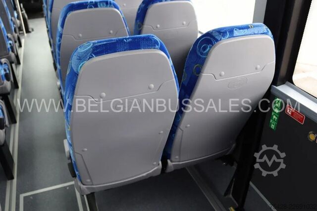 Xe buýt nhỏ Iveco Indcar Mobi Scolaire / 8.6m / 33 pl / Automatic / Airc...
