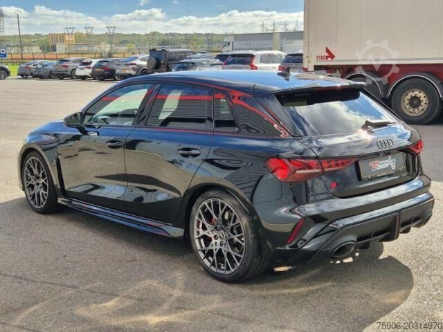 厢式货车  RS3