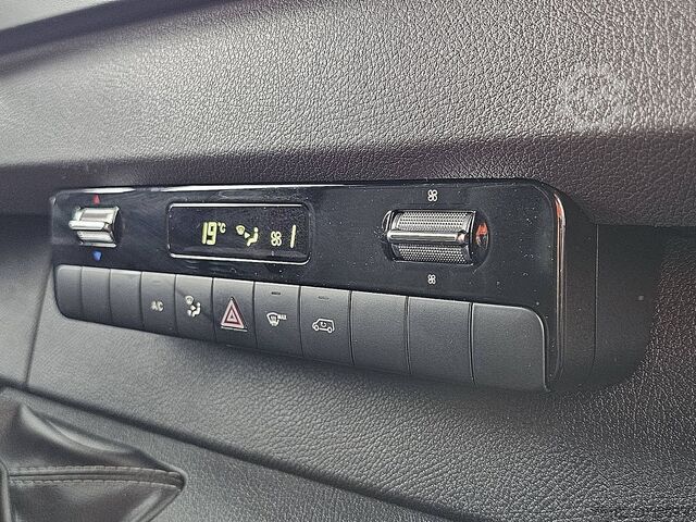Korkeakattoinen farmari MERCEDES-BENZ SPRINTER 317 L3H2 Maxi Navi