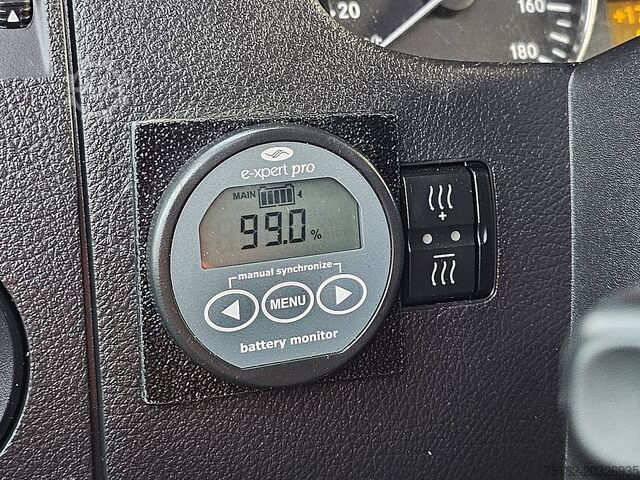 Korkeakattoinen farmari MERCEDES-BENZ SPRINTER 316 L2H2 3.5T-Trekhaak!