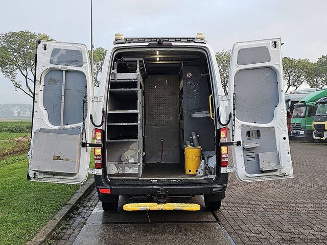 Korkeakattoinen farmari MERCEDES-BENZ SPRINTER 316 L2H2 3.5T-Trekhaak!