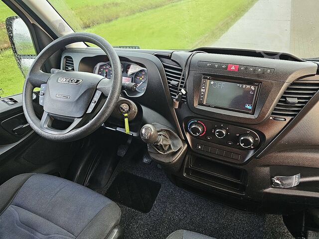 Matkalaukku IVECO DAILY 35 C ac EURO6