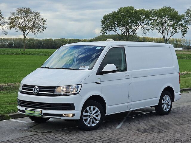 High-roof van VOLKSWAGEN TRANSPORTER 2.0 TDI L1H1 Airco Euro6 NAP