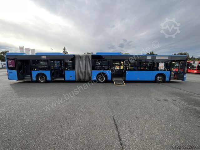 連節バス Mercedes-Benz Conecto G